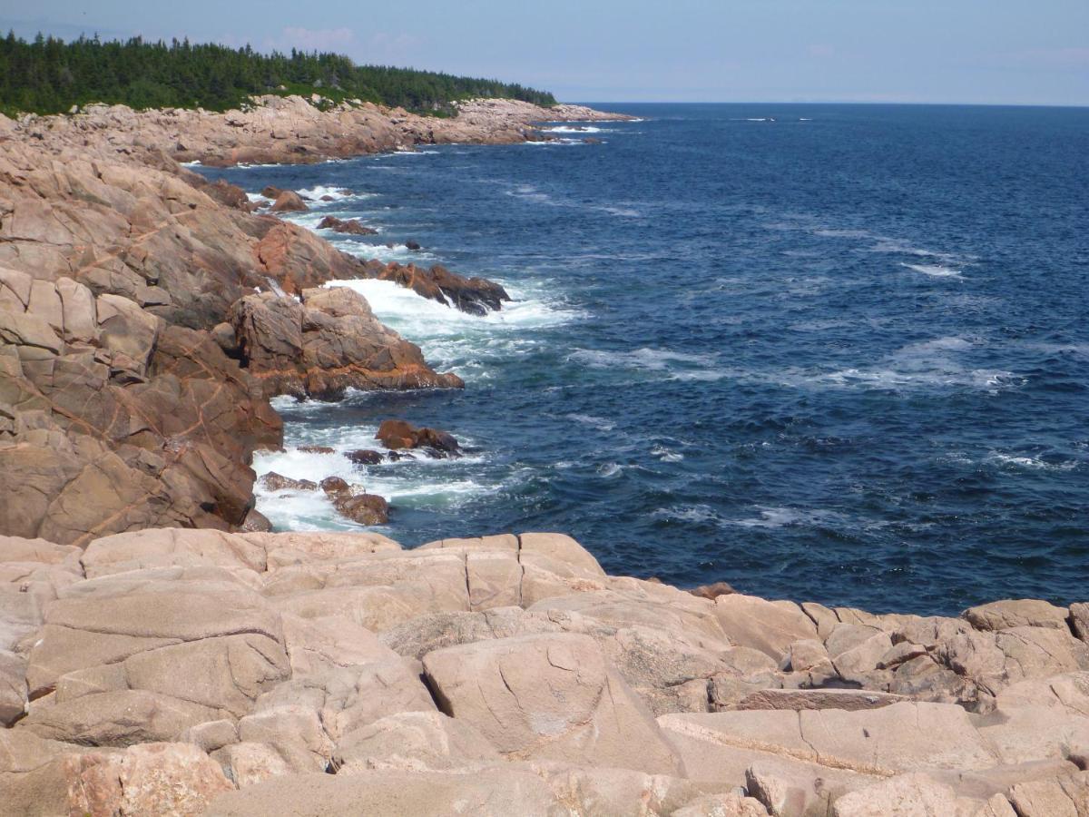 Back Home Bed And Breakfast Membertou ภายนอก รูปภาพ